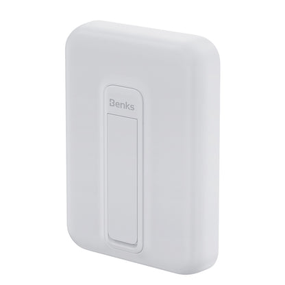 Benks MP09 M-safe Magnetik Standlı İnce Tasarımlı Powerbank 6000mAh Beyaz