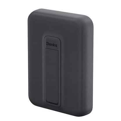 Benks MP09 M-safe Magnetik Standlı İnce Tasarımlı Powerbank 6000mAh Siyah