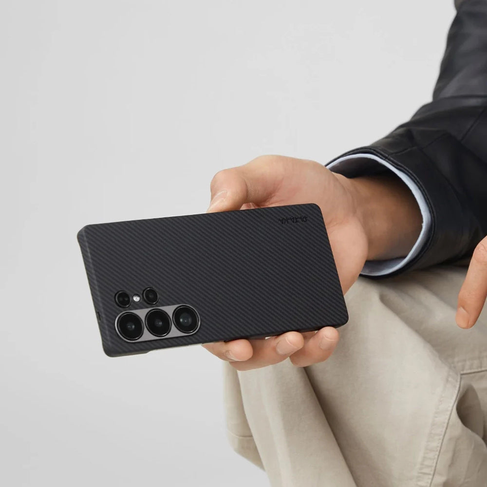 Galaxy S25 Ultra Kılıf M-safe Şarj Özellikli 600D Aramid Fiber Pitaka Ultra-Slim Classic Serisi Black-Grey Twill Kapak Siyah-Gri