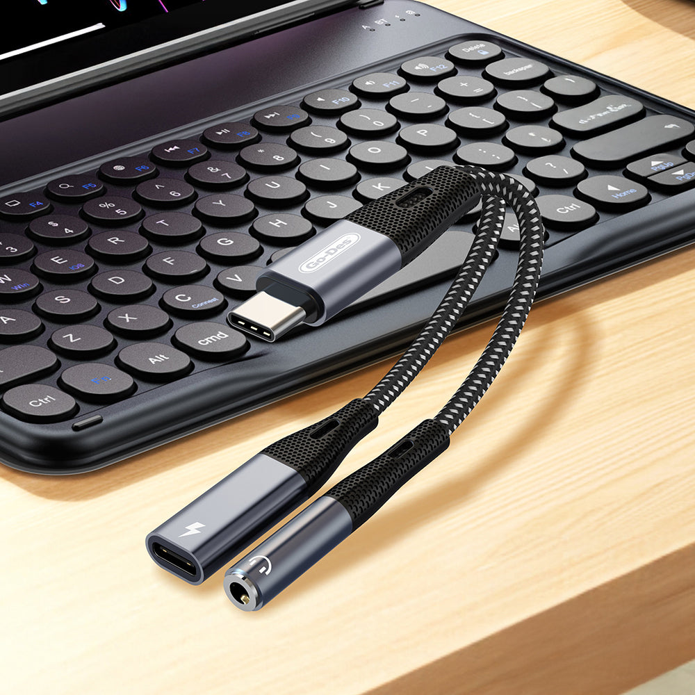 Go Des GD-UC162 3.5mm Jack Girişli Type-C 2in1 Şarj ve Ses Kablosu Siyah