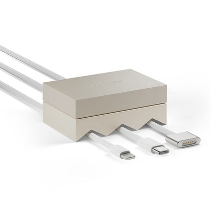 Native Union Weighter Triple Metal Tasarımlı Kablo Düzenleyici