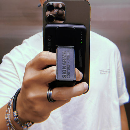 SkinArma Kira Kobai Holografik Tasarımlı Standlı Wireless ve PD Hızlı Şarj Özellikli Powerbank 15W 5000mAh Colorful