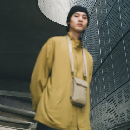Skinarma Sling Pouch Juno Cross-Hatch Desenli Naylon Scout Boyun Askı Kayışlı Çapraz Vücut Çantası Siyah